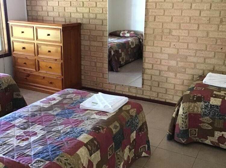 Travellers Rest Motel