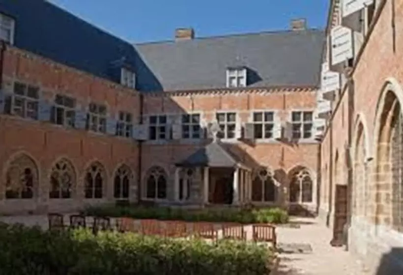 & Aparthotel Casteau Resort Mons Soignies