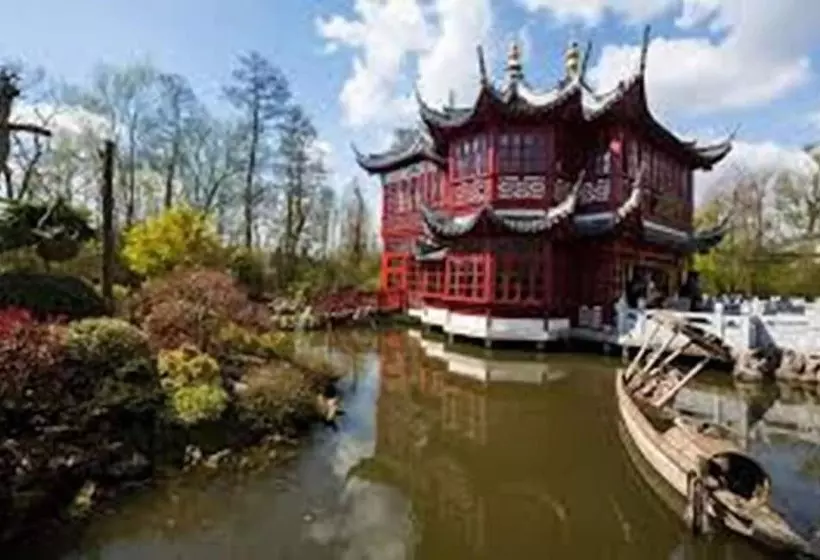 & Aparthotel Casteau Resort Mons Soignies