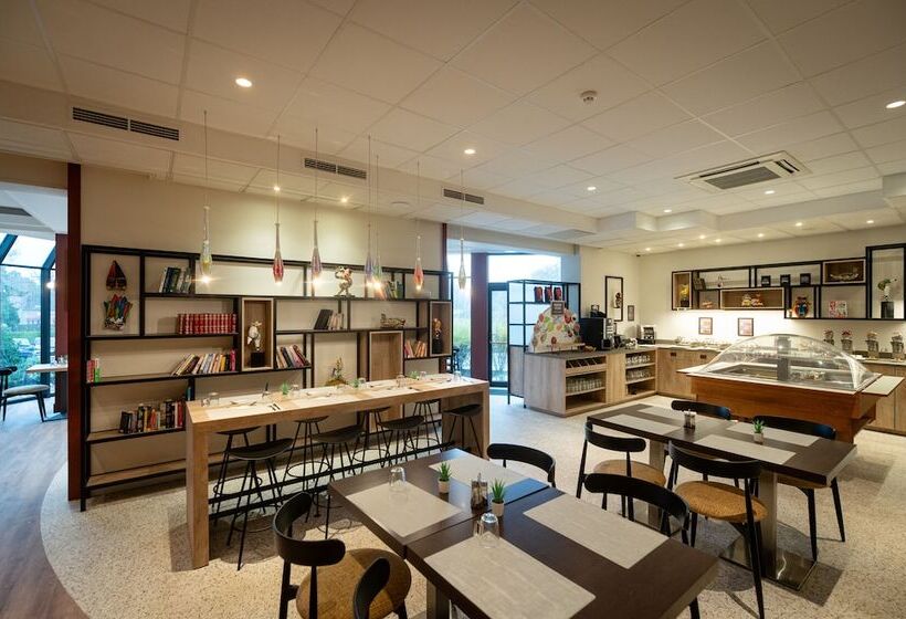 & Aparthotel Casteau Resort Mons Soignies