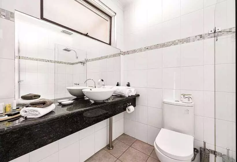 فندق Comfort Inn Coach & Bushmans