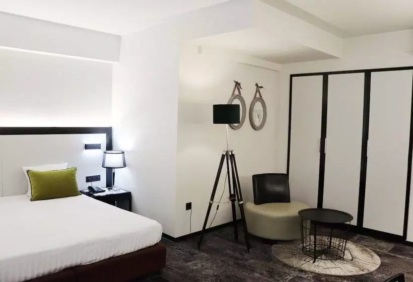 هتل Floris Arlequin Grand Place