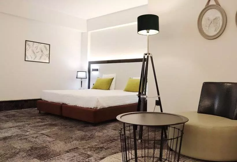 هتل Floris Arlequin Grand Place