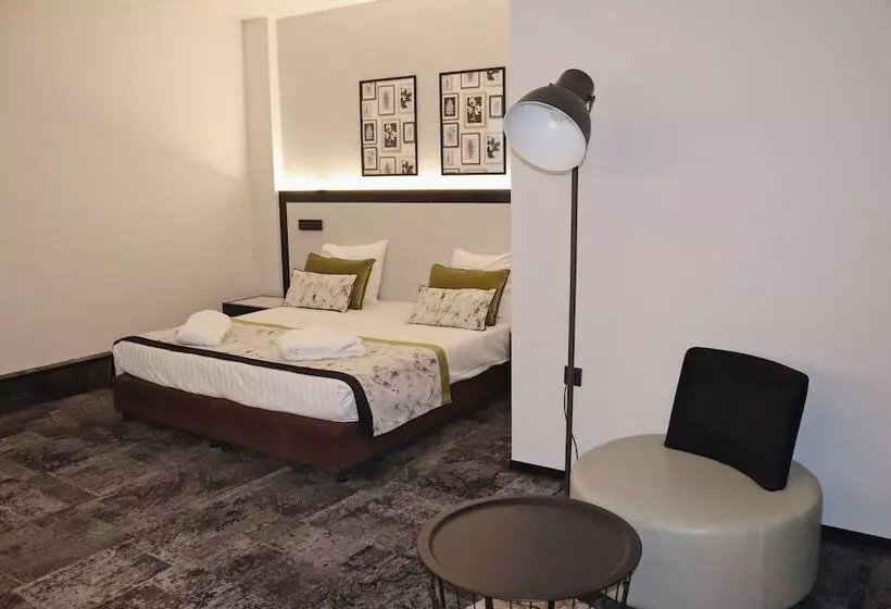 هتل Floris Arlequin Grand Place