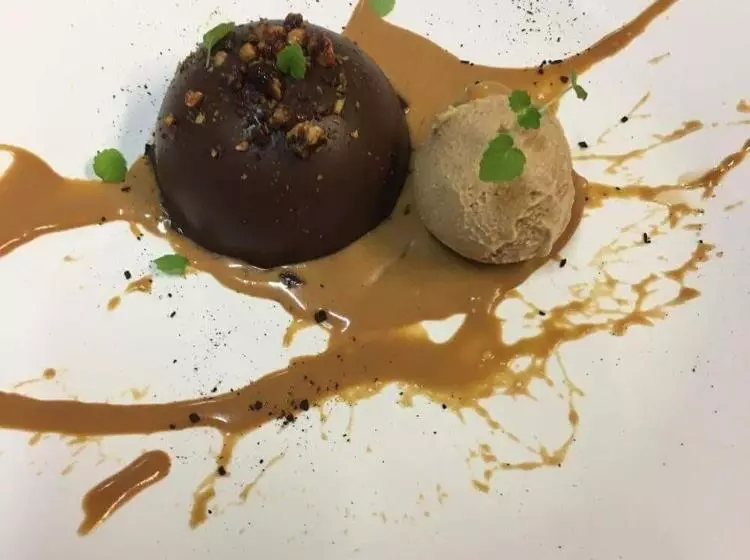 فندق Hostellerie Sainte Cécile