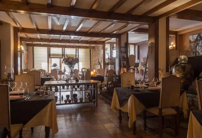 فندق Hostellerie Sainte Cécile