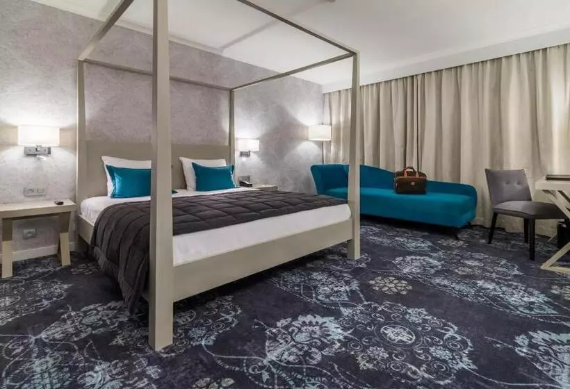 ホテル Martin S Chateau Du Lac