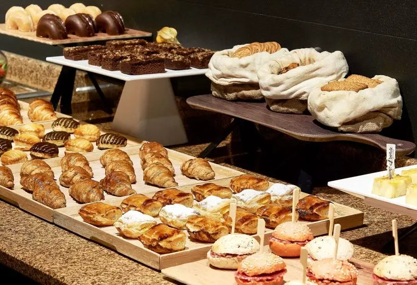 בית מלון כפרי NH Andorra La Vella