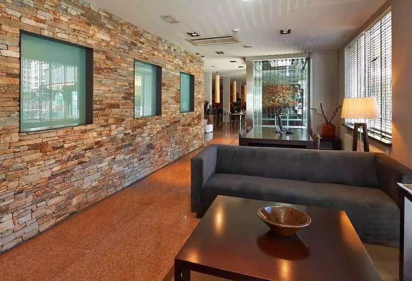 בית מלון כפרי NH Andorra La Vella