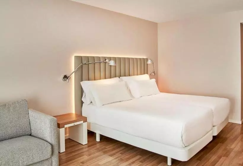 בית מלון כפרי NH Andorra La Vella