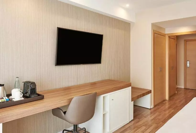 בית מלון כפרי NH Andorra La Vella