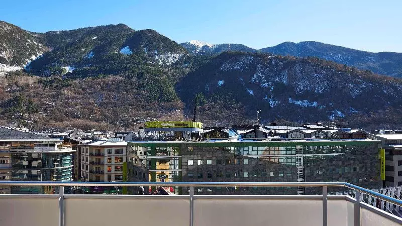 בית מלון כפרי NH Andorra La Vella