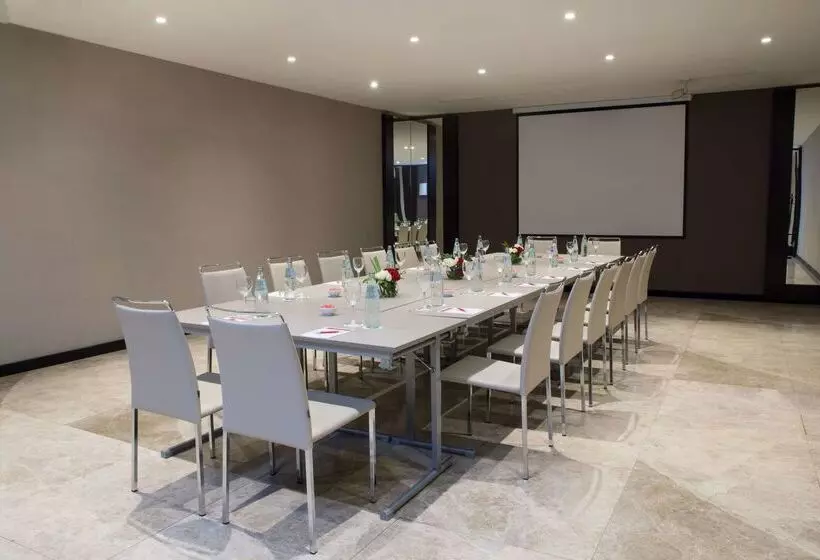 هتل NH Collection Buenos Aires Lancaster