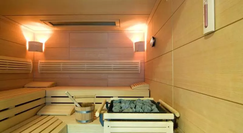 Отель Rutllan & Spa