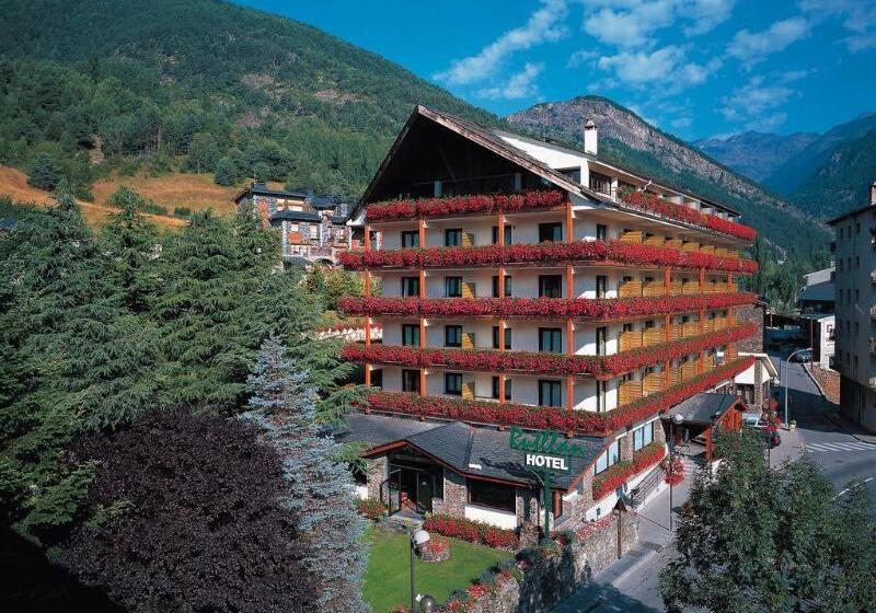 هتل Rutllan & Spa