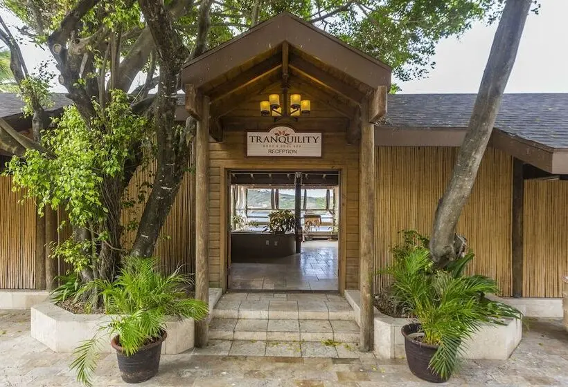 هتل St. James S Club Resort All Inclusive