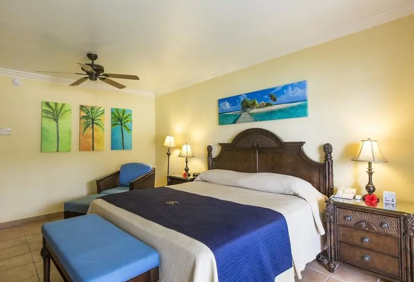 هتل St. James S Club Resort All Inclusive