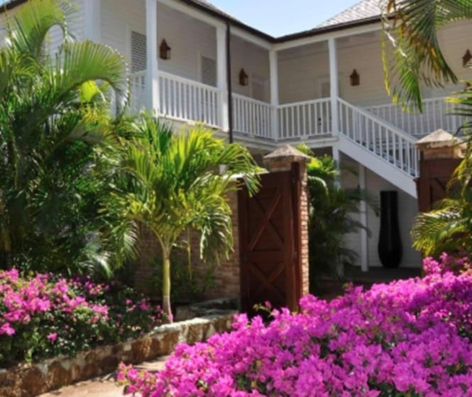 هتل The Inn At English Harbour