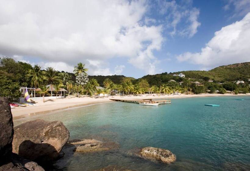 هتل The Inn At English Harbour