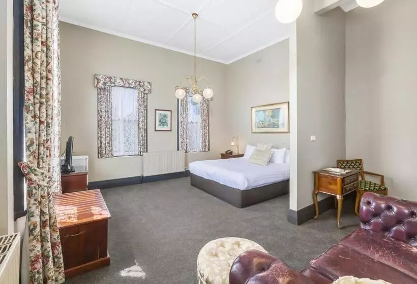 Отель Vue Grand