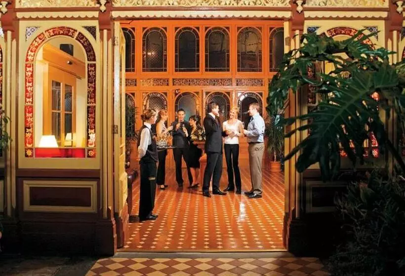 Отель Vue Grand