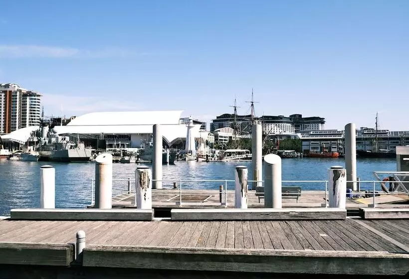 Metro Apartments On Darling Harbour