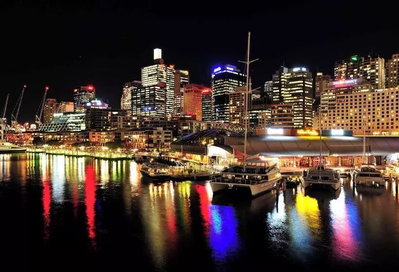 Metro Apartments On Darling Harbour