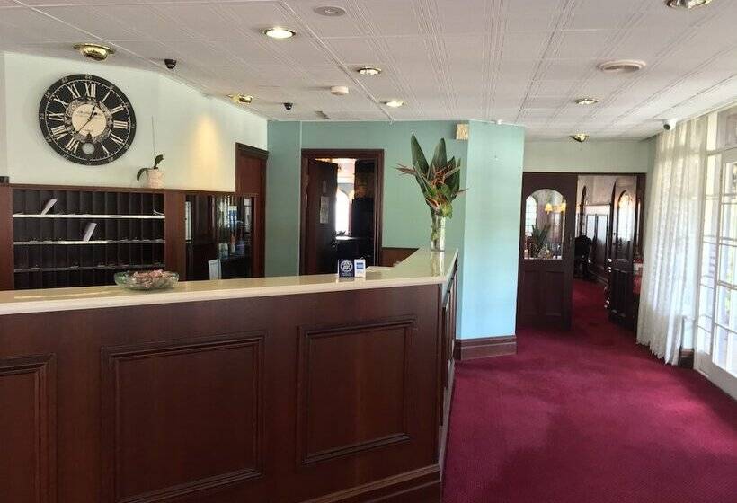 Town And Country Motel