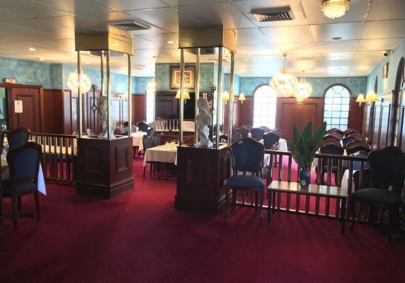 Town And Country Motel