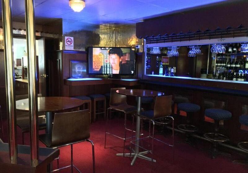 Town And Country Motel