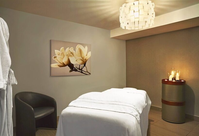 Aloft Hotel Calgary University