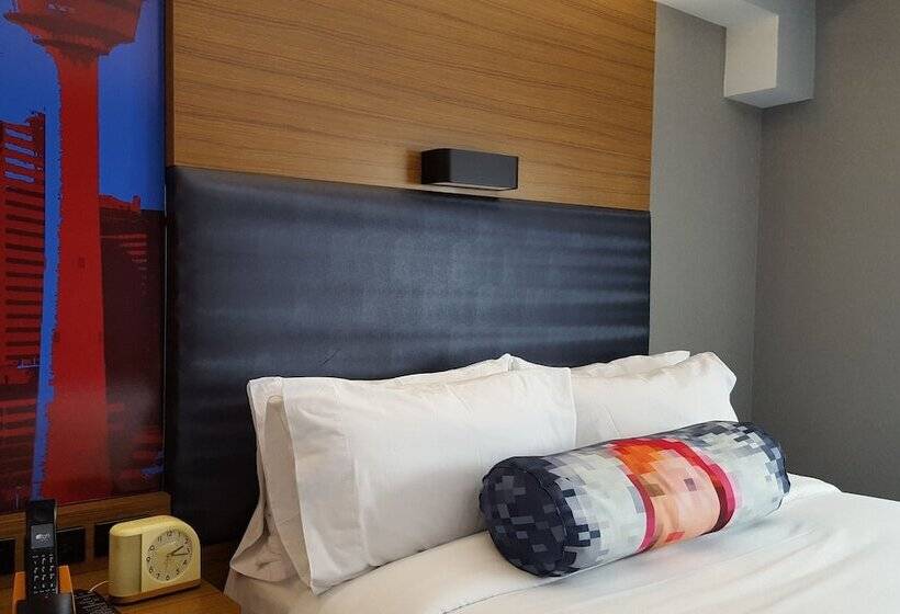 Aloft Hotel Calgary University