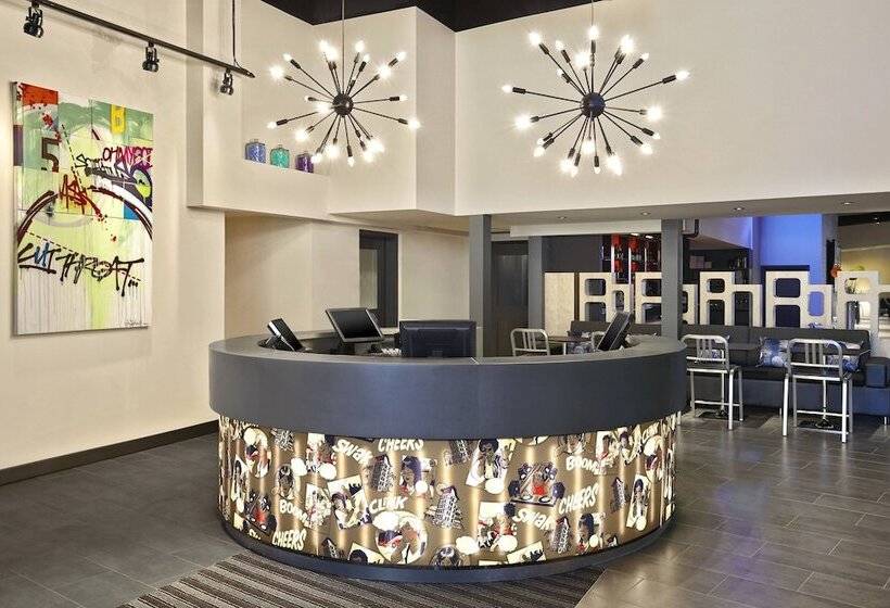 Aloft Hotel Calgary University