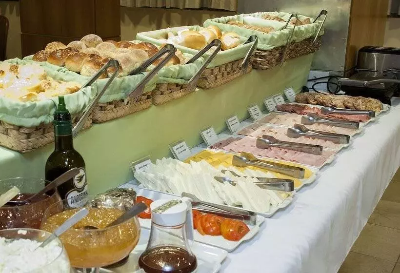 Hotelli Rede Andrade Canada