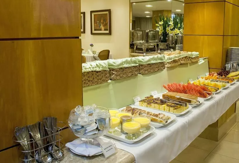 Hotelli Rede Andrade Canada