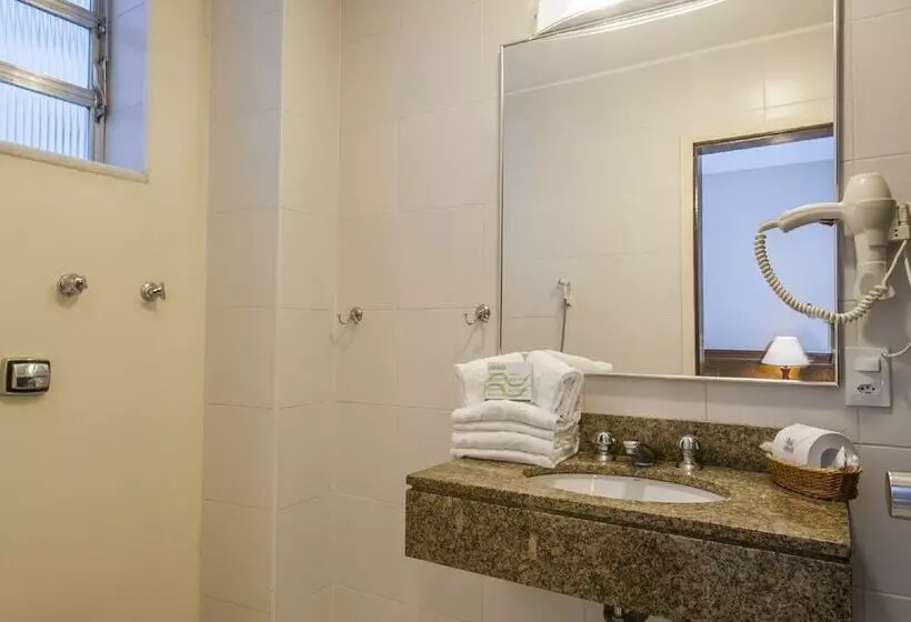 Hotelli Rede Andrade Canada