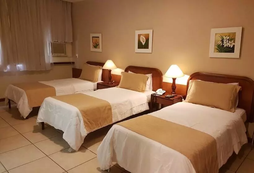 Hotelli Rede Andrade Canada