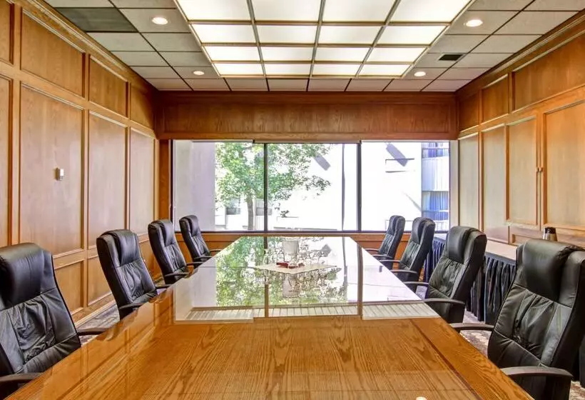 Radisson Hotel & Conference Centre Edmonton