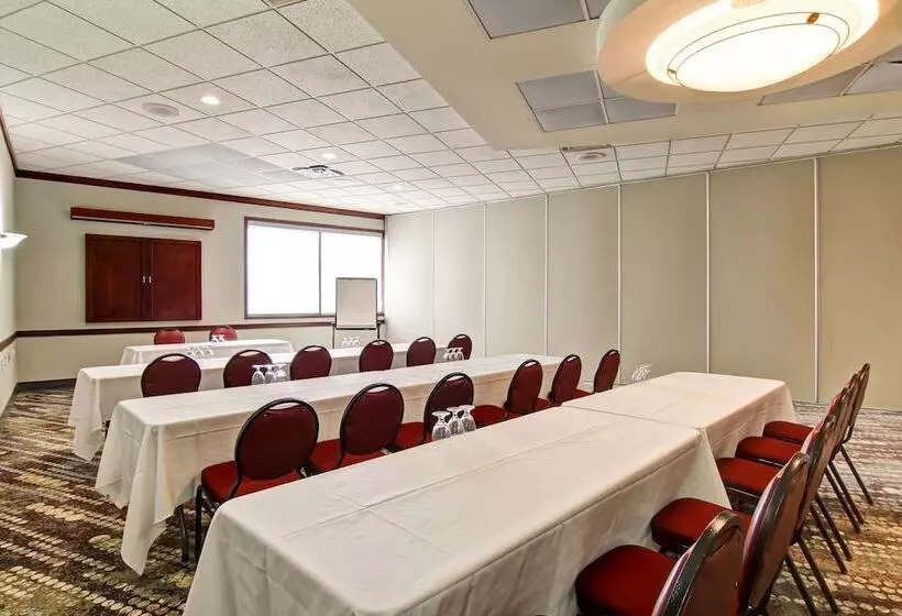 Radisson Hotel & Conference Centre Edmonton