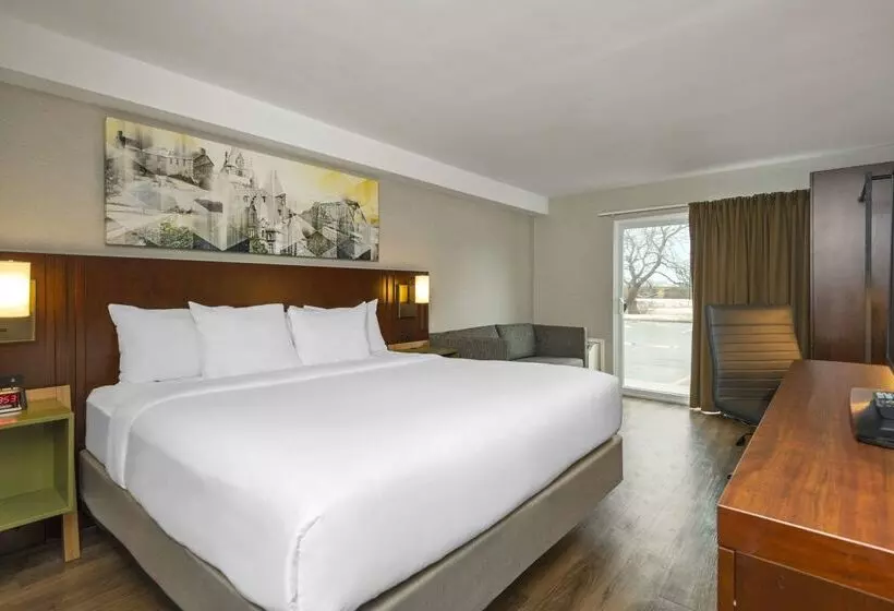 ホテル Comfort Inn