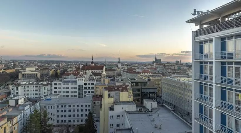 فندق Continental