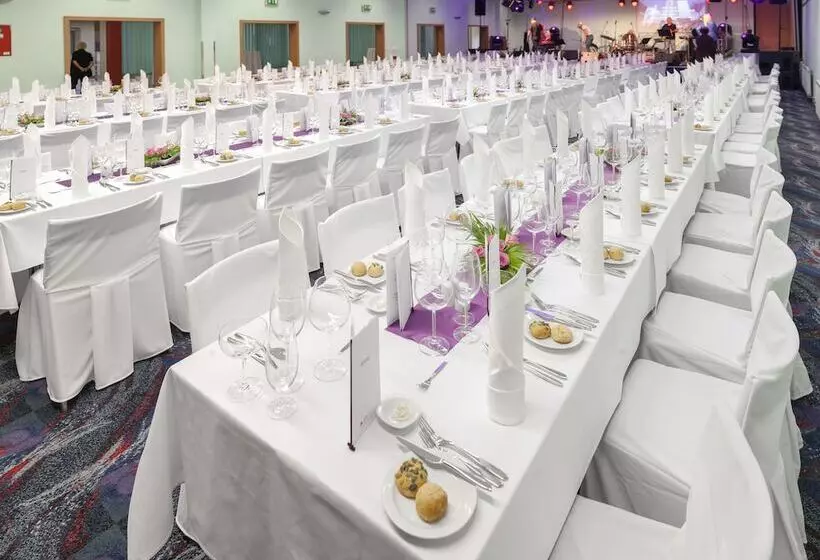 فندق Continental