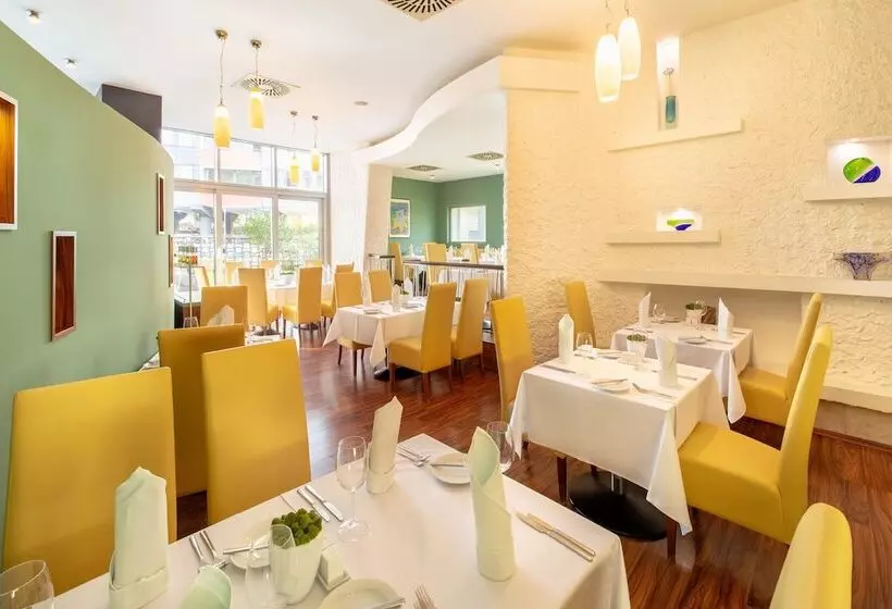 فندق Continental