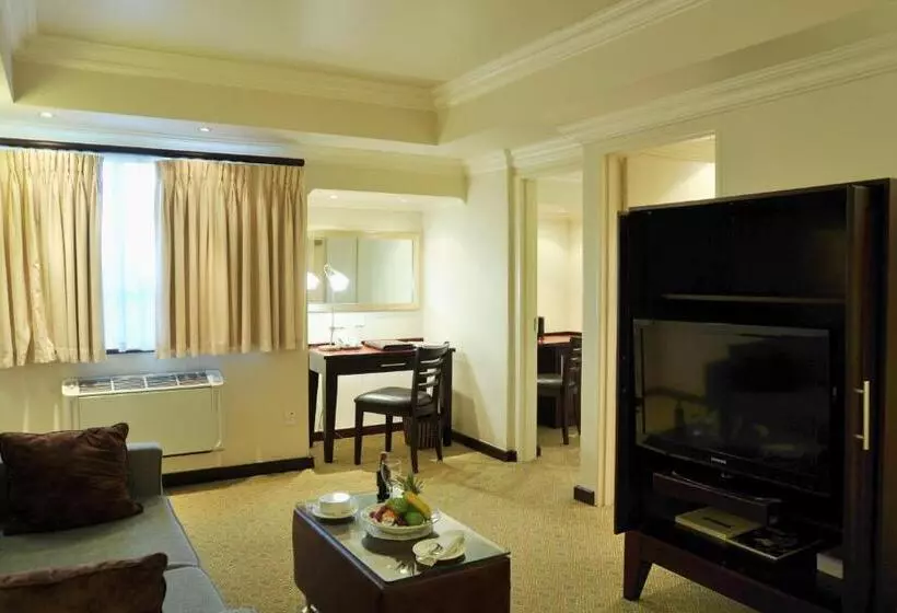 호텔 Cresta President