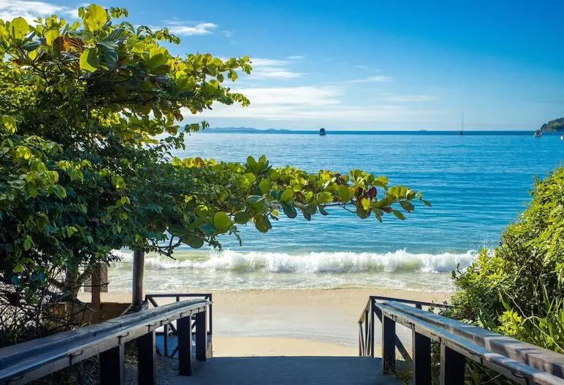 בית מלון כפרי Jurerê Beach Village Oficial