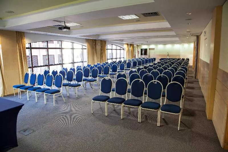 בית מלון כפרי Jurerê Beach Village Oficial