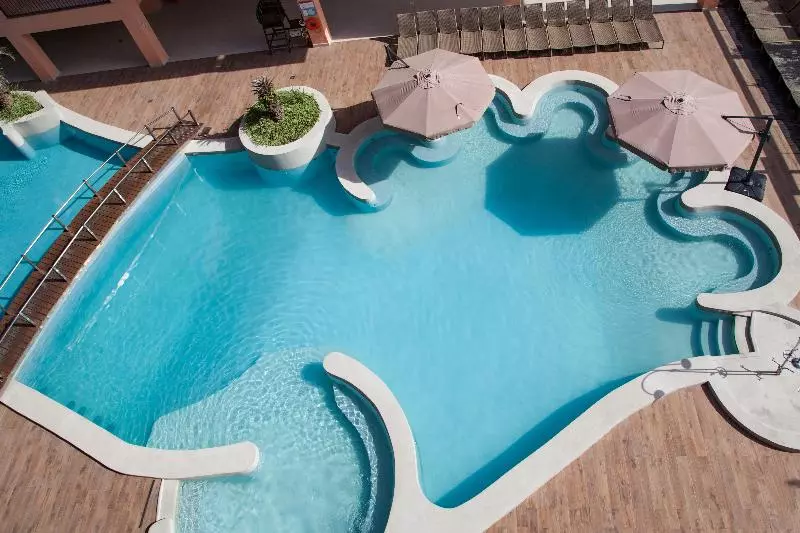 בית מלון כפרי Jurerê Beach Village Oficial