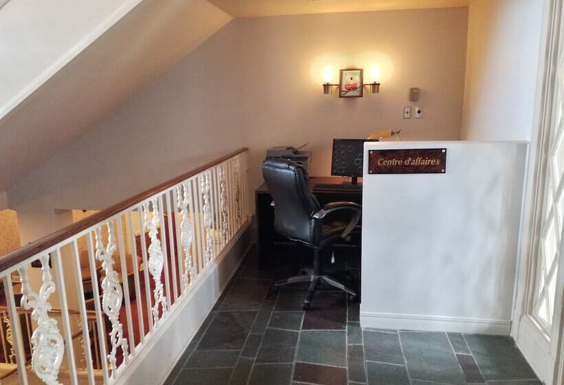 هتل Hôtel Le Manoir