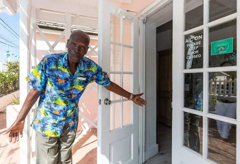 هتل Peace And Plenty Resort