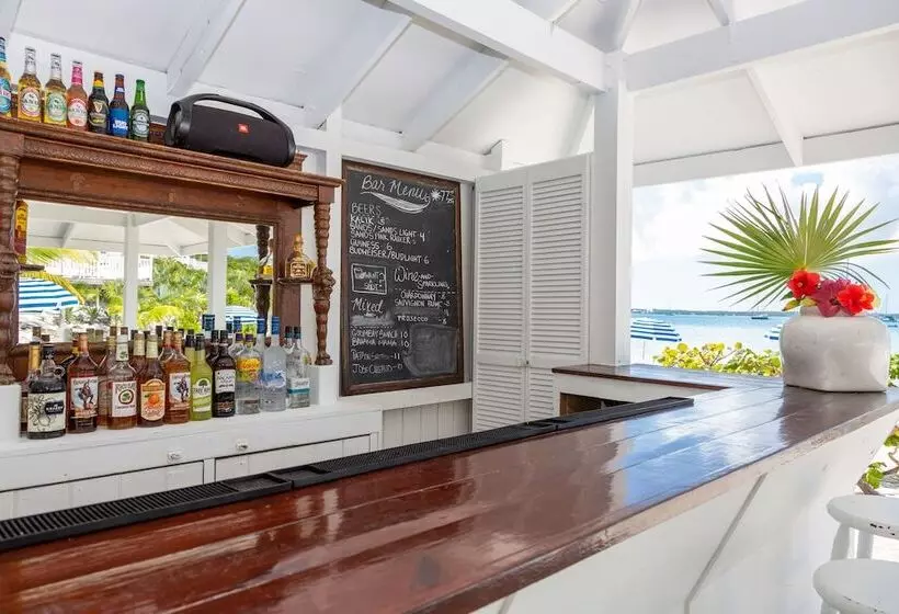 هتل Peace And Plenty Resort